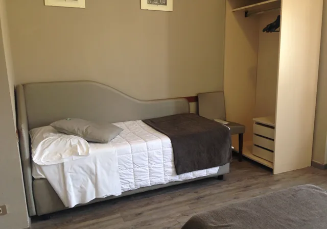 غرفة رباعية بأربعة أسرّة، Mennini Hotel 6/10