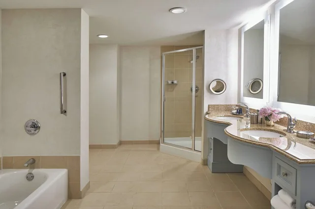 Grand, Suite, The Grand Hotel Golf Resort & Spa, Autograph Collection 2/2
