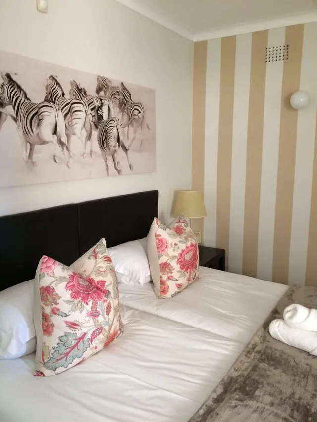 Self Catering, Cottage، Wagon Wheel Country Lodge 1/1