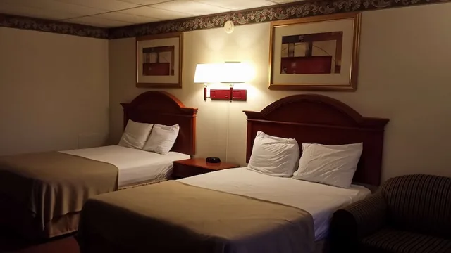 غرفة بسريرين كوين، Americas Best Value Inn Palmyra Hershey 2/3