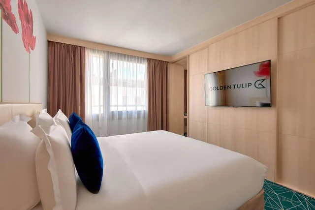 جناح جونيور، Golden Tulip Warsaw Centre 5/8