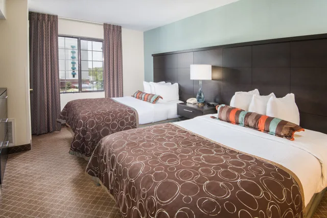 1 Bedroom, Suite, 2 Double Beds, Kitchen, Staybridge Suites Columbus-Airport 1/2
