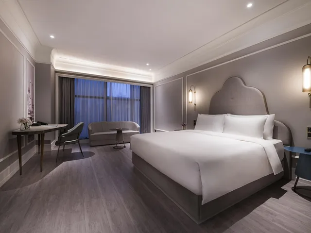 غرفة ديلوكس بسرير كينج، Mercure Shanghai Yu Garden On The Bund 1/9
