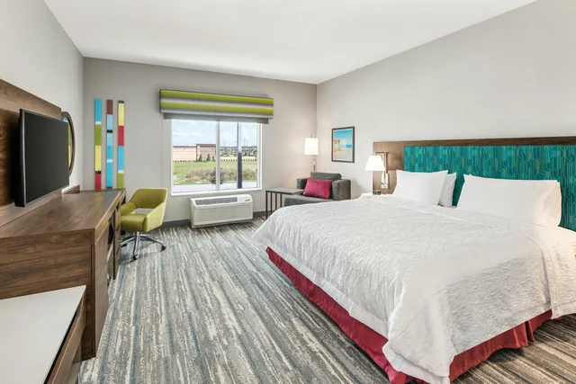 غرفة بسرير كينج لذوي الإعاقة، Hampton Inn Odessa Trinity 1/4