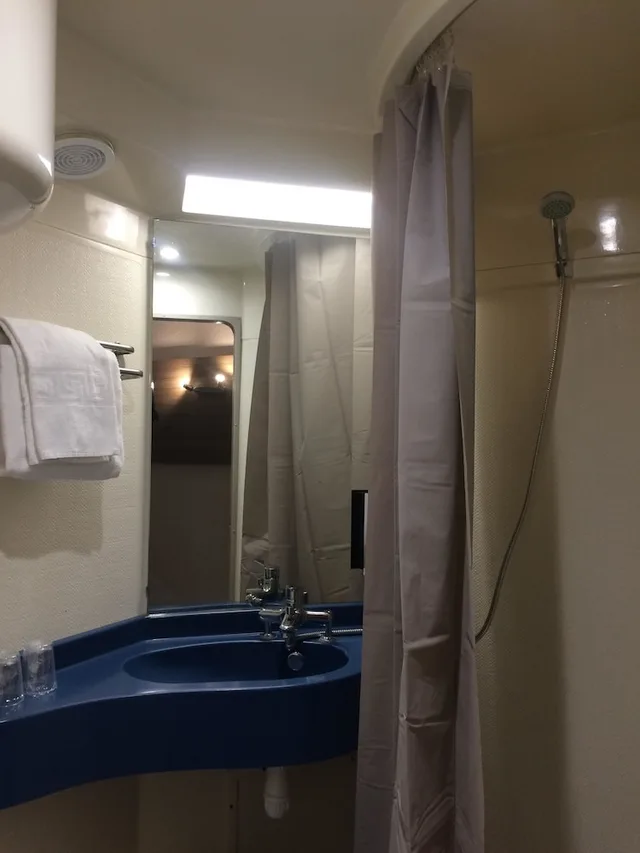 غرفة بسريرين منفصلين، Good Hotel Marseille Aubagne 3/4
