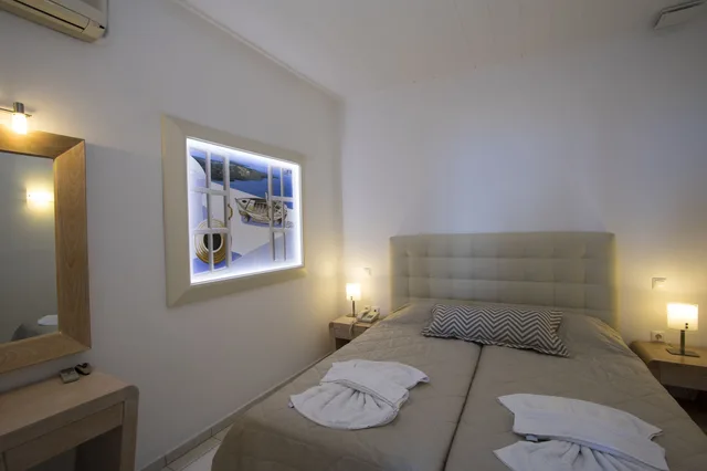 Apartment, 1 Queen and 1 Single Bed, Erato Apartments Santorini 7/10