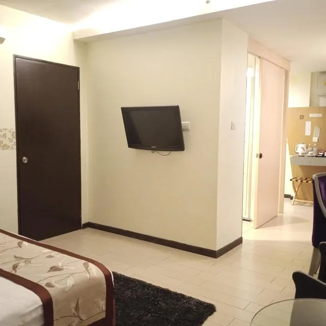 Court, King Bed، Shervinton Executive Boutique Hotel 6/8
