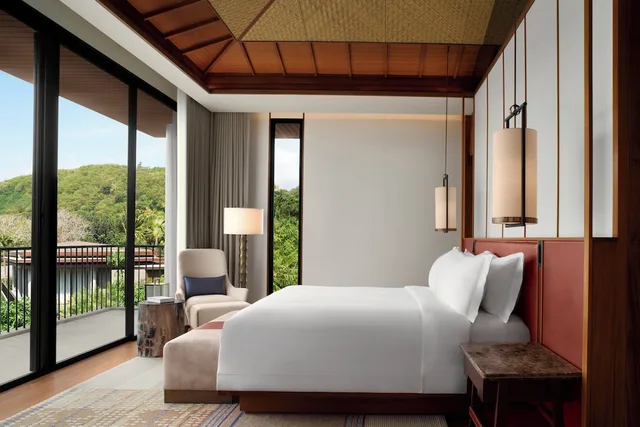 فيلا بسرير كينج بإطلالة على الحديقة، TA’AKTANA a Luxury Collection Resort & Spa, Labuan Bajo 1/2