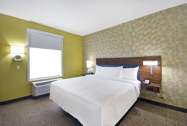 جناح استوديو بسرير كينج لذوي الإعاقة، Home2 Suites By Hilton Dallas Desoto 1/3