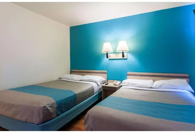 غرفة بسريرين مزدوجين، Motel6 Green River, UT 2/10