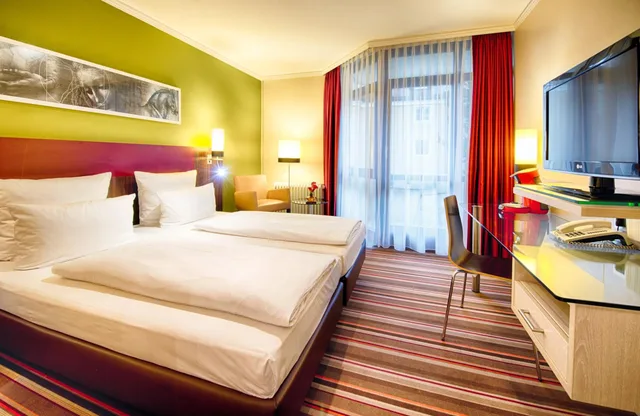 غرفة سوبيريور بسرير كينج، Leonardo Hotel Residenz Munchen 4/10