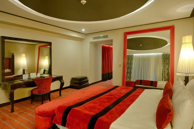 غرفة فاخرة بإطلالة على البحر، Selectum Luxury Resort Belek 2/3