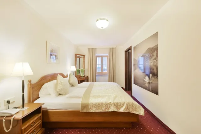 Suite, King Bed, City View, Sofa, Cella Central Historic Boutique Hotel 8/10