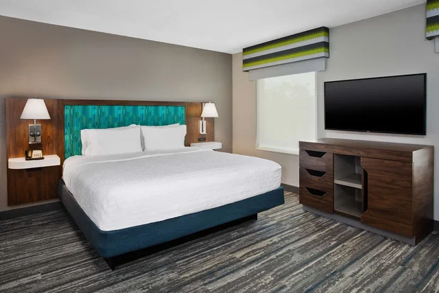 جناح استوديو بسرير كينج، Hampton Inn & Suites - Cape Coral/Fort Myers Area, FL 2/4