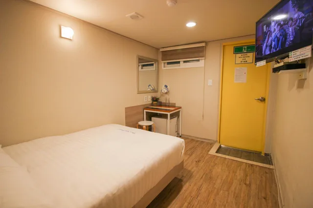 غرفة بسرير مزدوج، Dongdaemun Hwashin Hostel 1/1