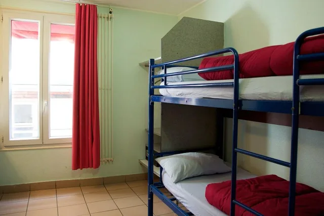 غرفة بسرير مزدوج بحمام مشترك، Auberge Internationale Des Jeunes 1/1