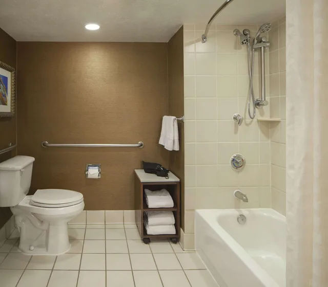جناح بسريرين مزدوجين مع أريكة، Embassy Suites By Hilton Austin Arboretum 2/2