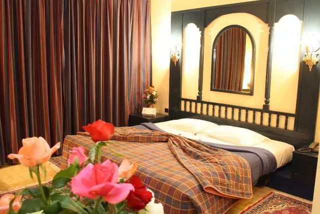 غرفة قياسية بسرير مزدوج، Hotel Karam Palace 1/1