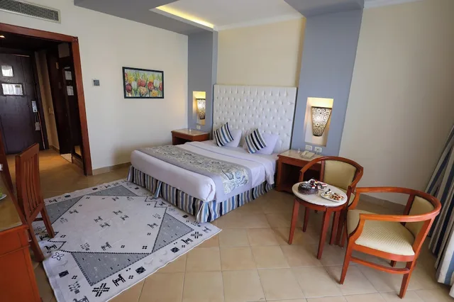 غرفة سوبيريور بسرير مزدوج بإطلالة على الحديقة، Amwaj Oyoun Resort and Spa 7/10