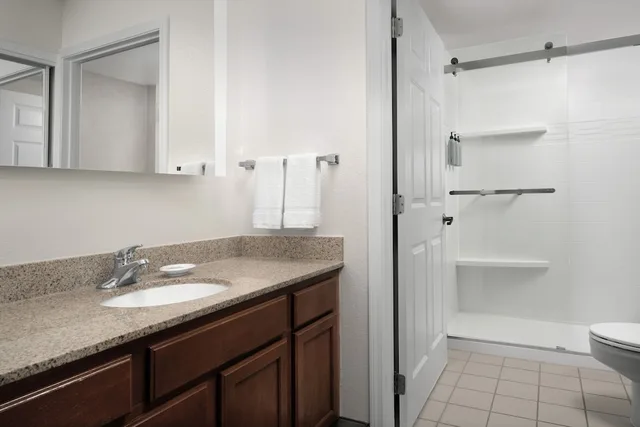 استوديو بسرير كينج مع أريكة، Residence Inn by Marriott Kansas City Overland Park 2/3