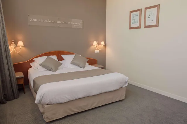 غرفة بسرير كوين، Best Western Hotel Hermitage 1/9
