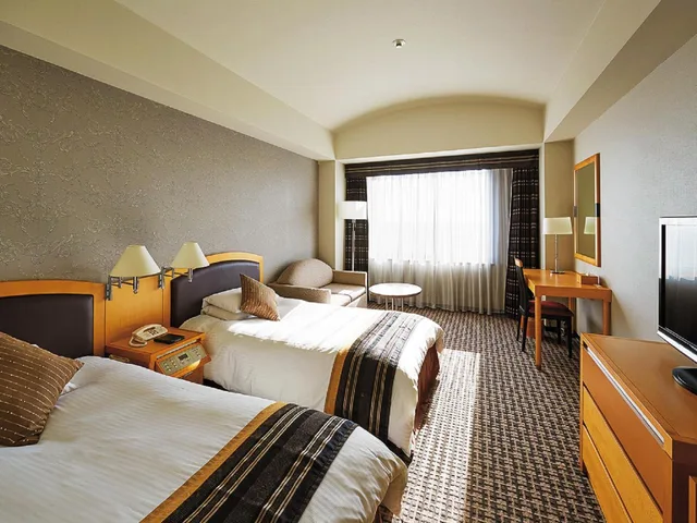 غرفة تنفيذية بسريرين منفصلين في طابق مرتفع، URAWA ROYAL PINES HOTEL 1/6