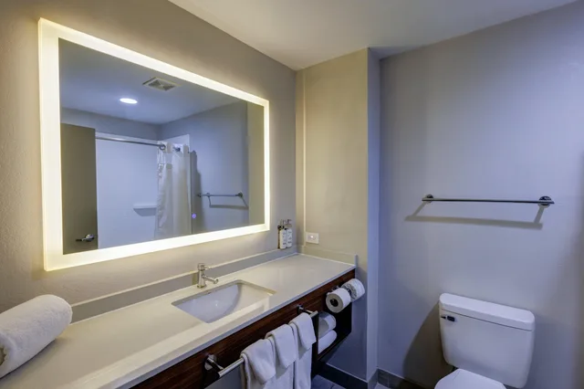 غرفة بسريرين كوين لذوي الإعاقة، Holiday Inn Express Hotel And Suites Shelbyville Indianapolis 4/5