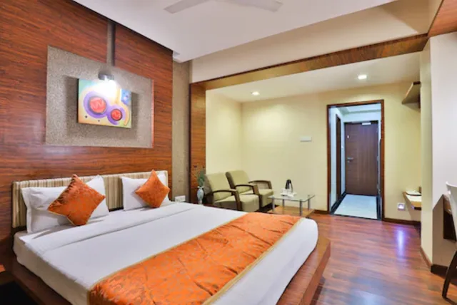 Super, Deluxe، Hotel President 1/1