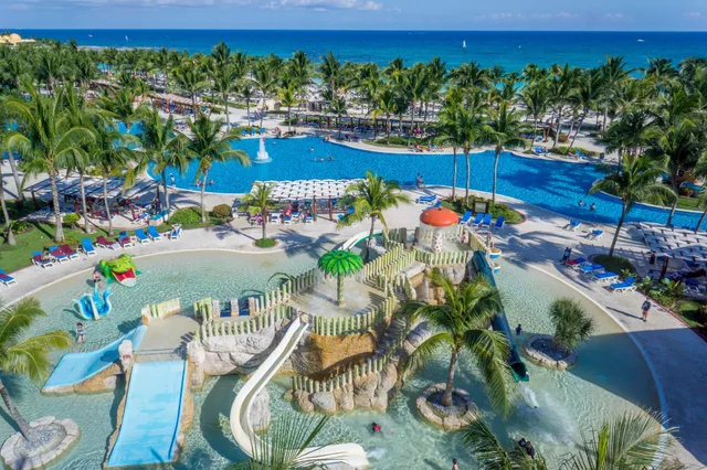 Premium, Junior Suite, Sea Front، Barcelo Maya Colonial - All Inclusive 1/2