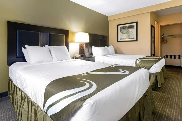 Deluxe, 2 Queen Beds, Quality Inn & Suites Charleston - Civic Center 3/4