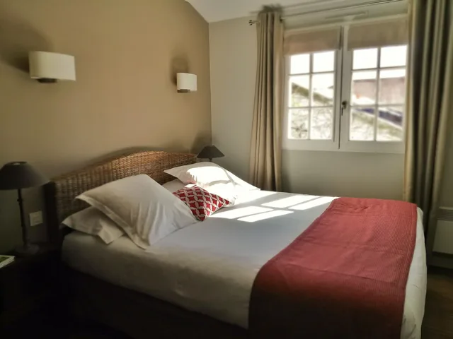 غرفة كومفورت بسرير كوين بإطلالة على الفناء، Hotel La Marisa 1/6