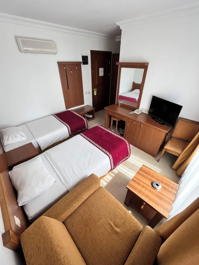 غرفة بسرير مزدوج أو سريرين منفصلين بإطلالة على البحر، Hotel Royal Hill 4/5