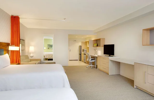 جناح استوديو بريميوم بسريرين كوين، Home2 Suites By Hilton Oxford 1/4
