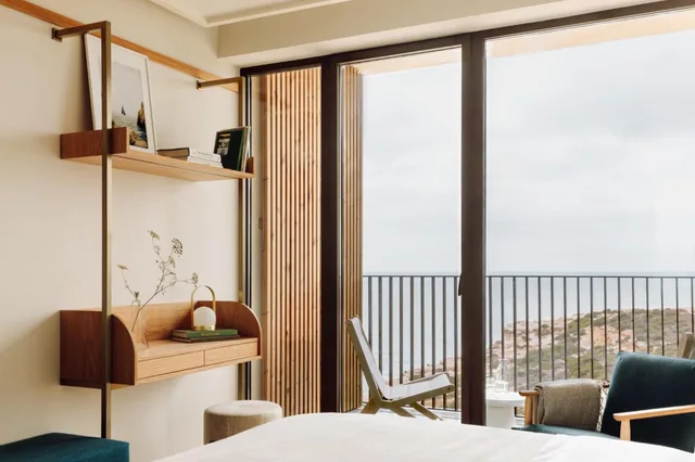 غرفة بسرير مزدوج بإطلالة على البحر بشرفة، Aethos Ericeira 2/3