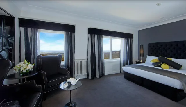 Belgravia, King Bed, Valley View، Hydro Majestic 3/6