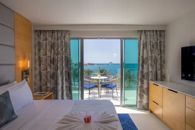 Junior Suite, King Bed, Ocean Front, Sofa، The Morgan Resort & Spa 1/6