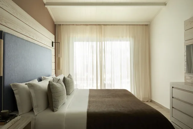 1 Bedroom, Suite, Bungalow, Double Bed, Garden View, Sofa, Bathtub، Mare Ayia Napa 3/7