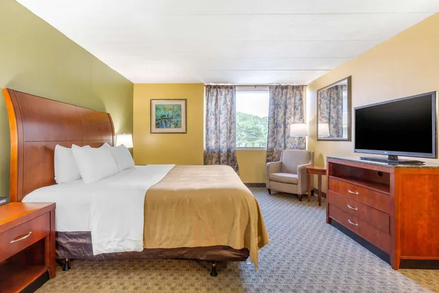 Upgrade, Suite, King Bed، Quality Inn Old Saybrook - Westbrook 2/5