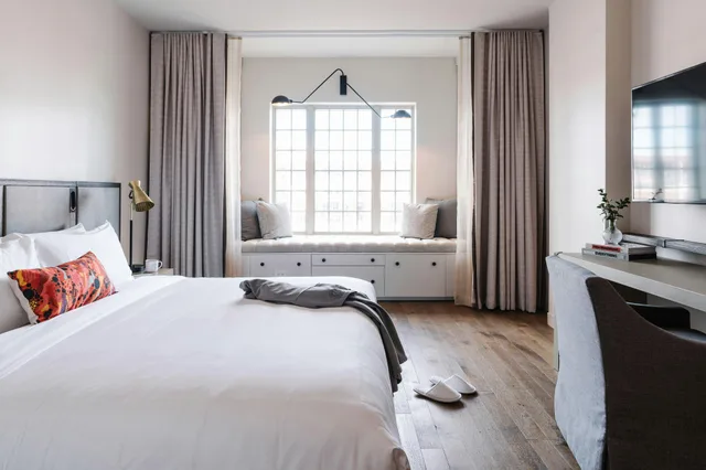 غرفة بسرير كينج، The Alida, Savannah, a Tribute Portfolio Hotel 2/4