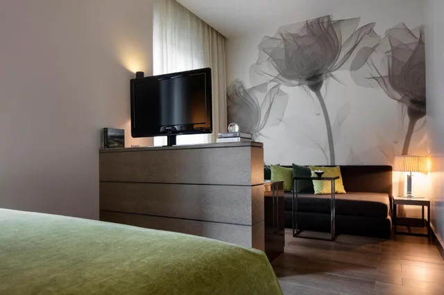 Room, Triple, Double Bed, Sofa, Starhotels E.C.Ho. 8/8