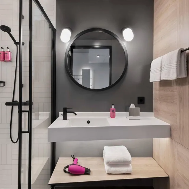Moxy Sleeper, Twin Beds، Moxy Bremen 5/5