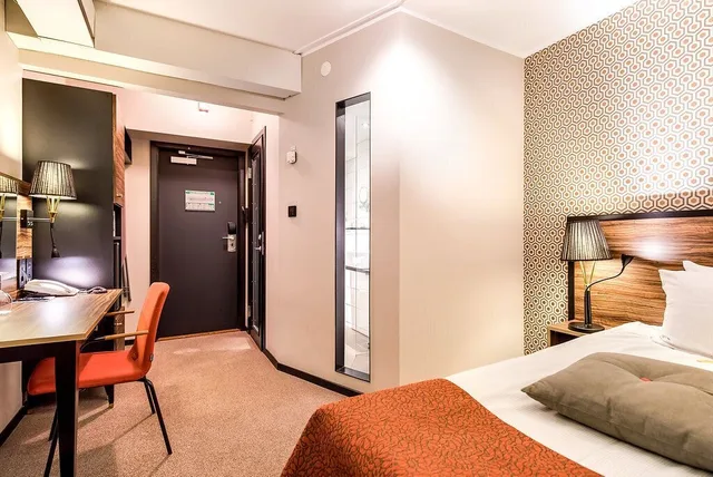 Compact, Double Bed، Home Hotel Slottsparken 5/10