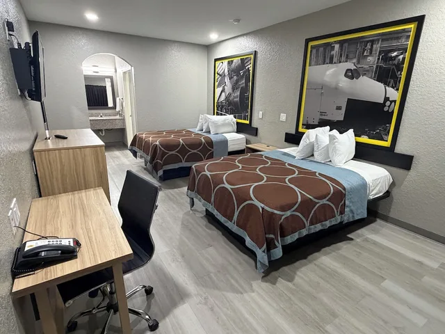 غرفة بسريرين مزدوجين للمدخنين، Super 8 by Wyndham Houston/Brookhollow NW 5/10