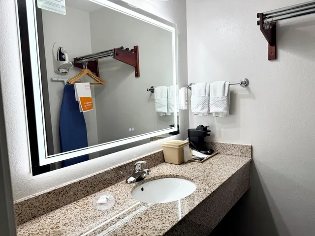 Standard, 2 Double Beds, Quality Inn & Suites Greenville I-65 10/10