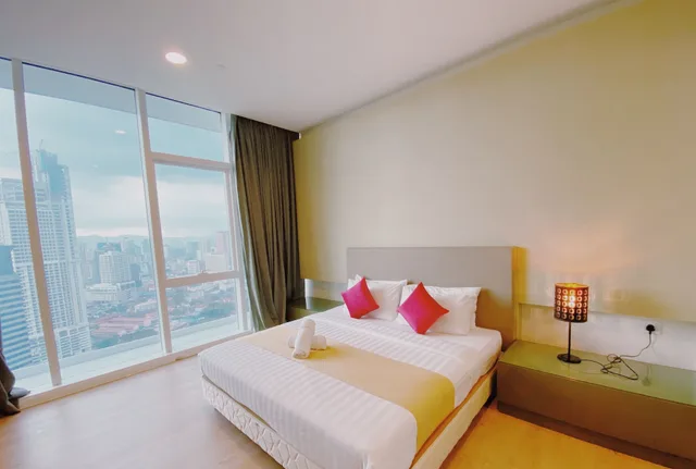 شقة تنفيذية بفراش فوتون وسرير كينج وسرير فردي بغرفتي نوم، Platinum Service Suite at The Face 2/7