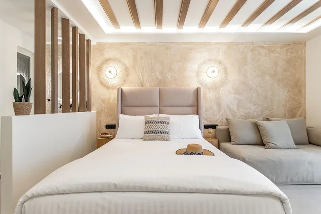 جناح سوبيريور بسرير كوين بإطلالة على البحر مع أريكة، Perla Hotel 1/6
