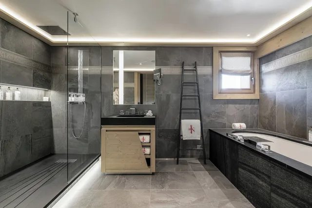 Executive, Double Bed, Hotel Le K2 Altitude 2/2