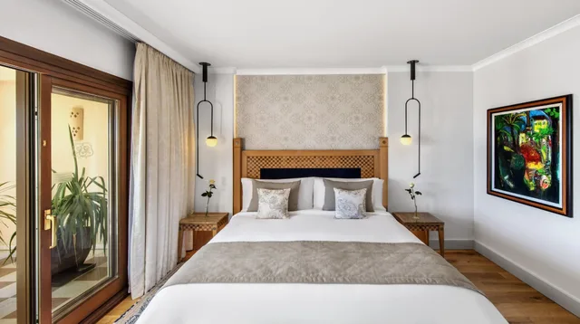 غرفة غراند بسرير مزدوج، St Regis Mardavall Mallorca Resort 2/8