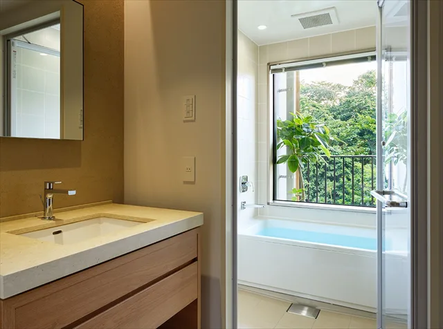 Garden, Twin Beds, Sofa, Terrace، Hotel Strata Naha 2/2