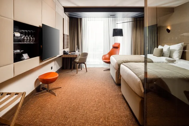 Lifestyle, King Bed، Kronwell Brasov Hotel 4/10